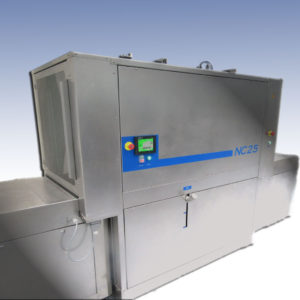 NC25 mit automatischer Be- und Entladeeinheit nc25
